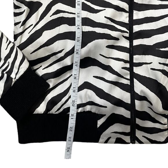 Alice + Olivia Reversible Zebra Feminist Bomber Jacket NWT Size Large - Picture 13 of 17